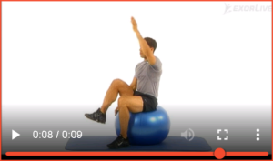 Bilde av øvelse for  sittende diagonal kne og armløft på en ball eller stol. (7) - Klikk for å se videoinstruksjon på Exorlive.com sine egne sider